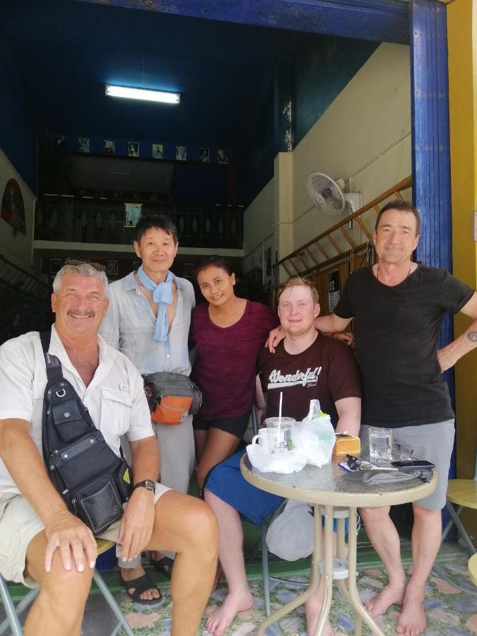 Banphe​ Hostel Ngoại thất bức ảnh