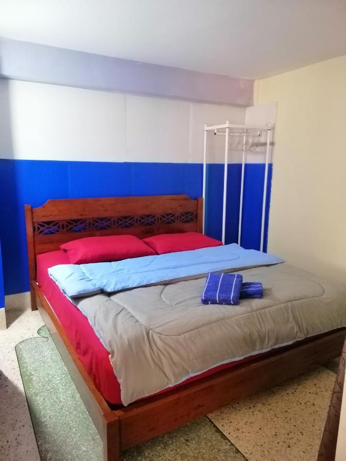 Banphe​ Hostel Ngoại thất bức ảnh