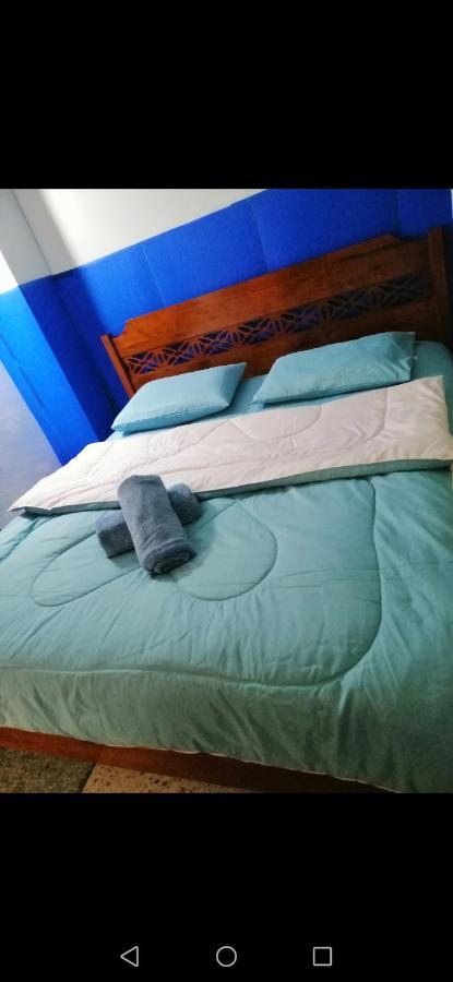 Banphe​ Hostel Ngoại thất bức ảnh
