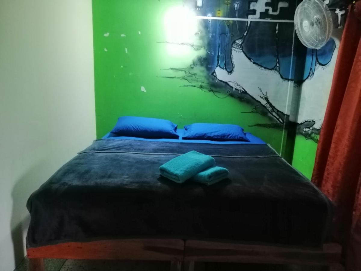 Banphe​ Hostel Ngoại thất bức ảnh