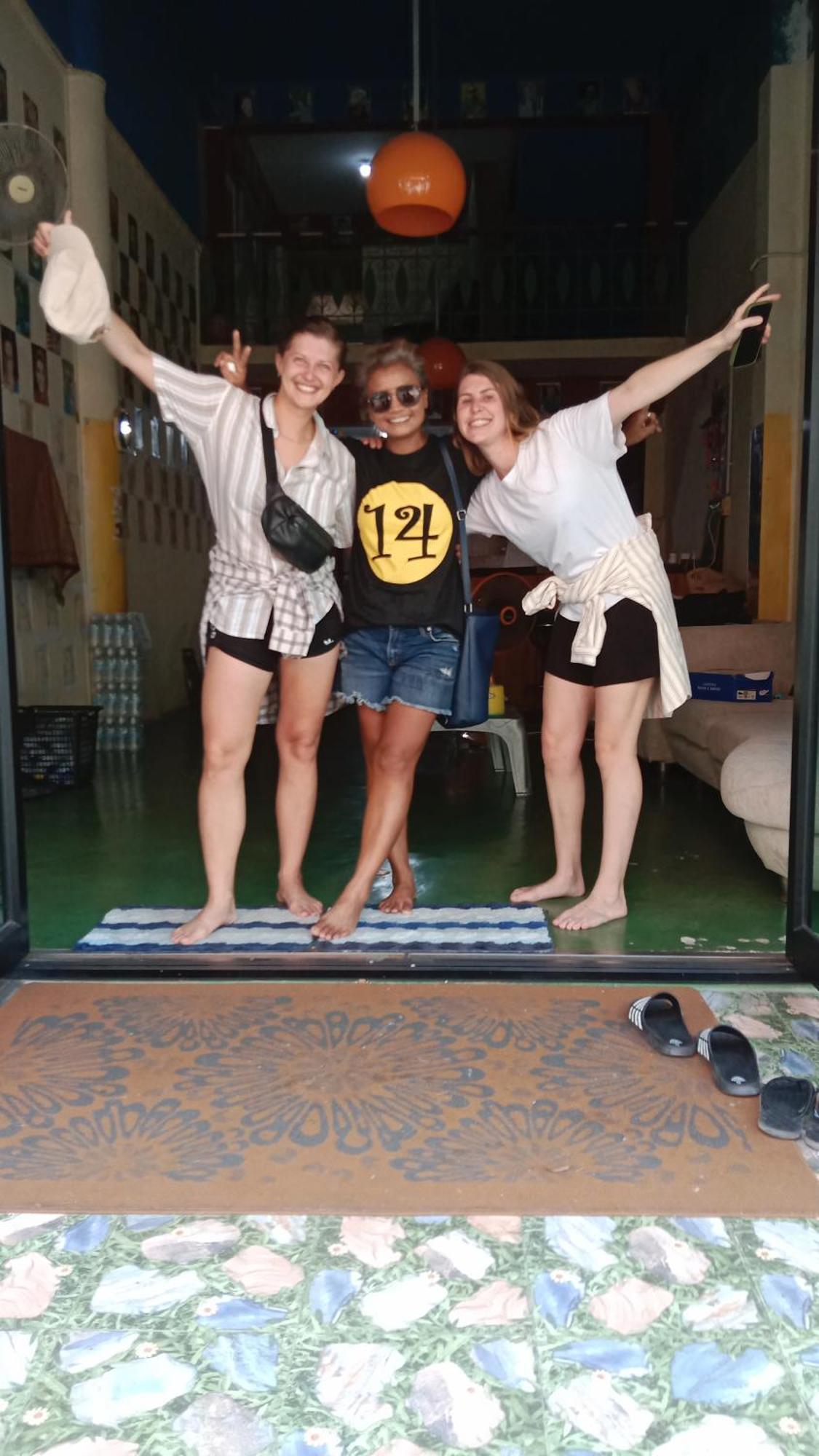 Banphe​ Hostel Ngoại thất bức ảnh